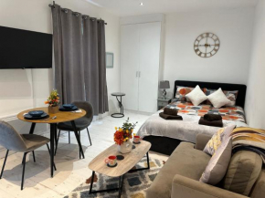 Stylish Studio Escape in West London
